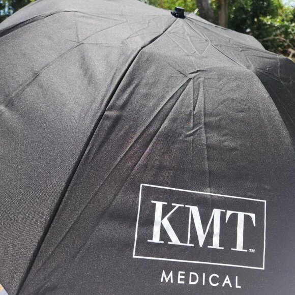 Stromberg Black Compact Umbrella With Subtle Medical Logo, New Old Stock W Tags - Picture 6 of 8